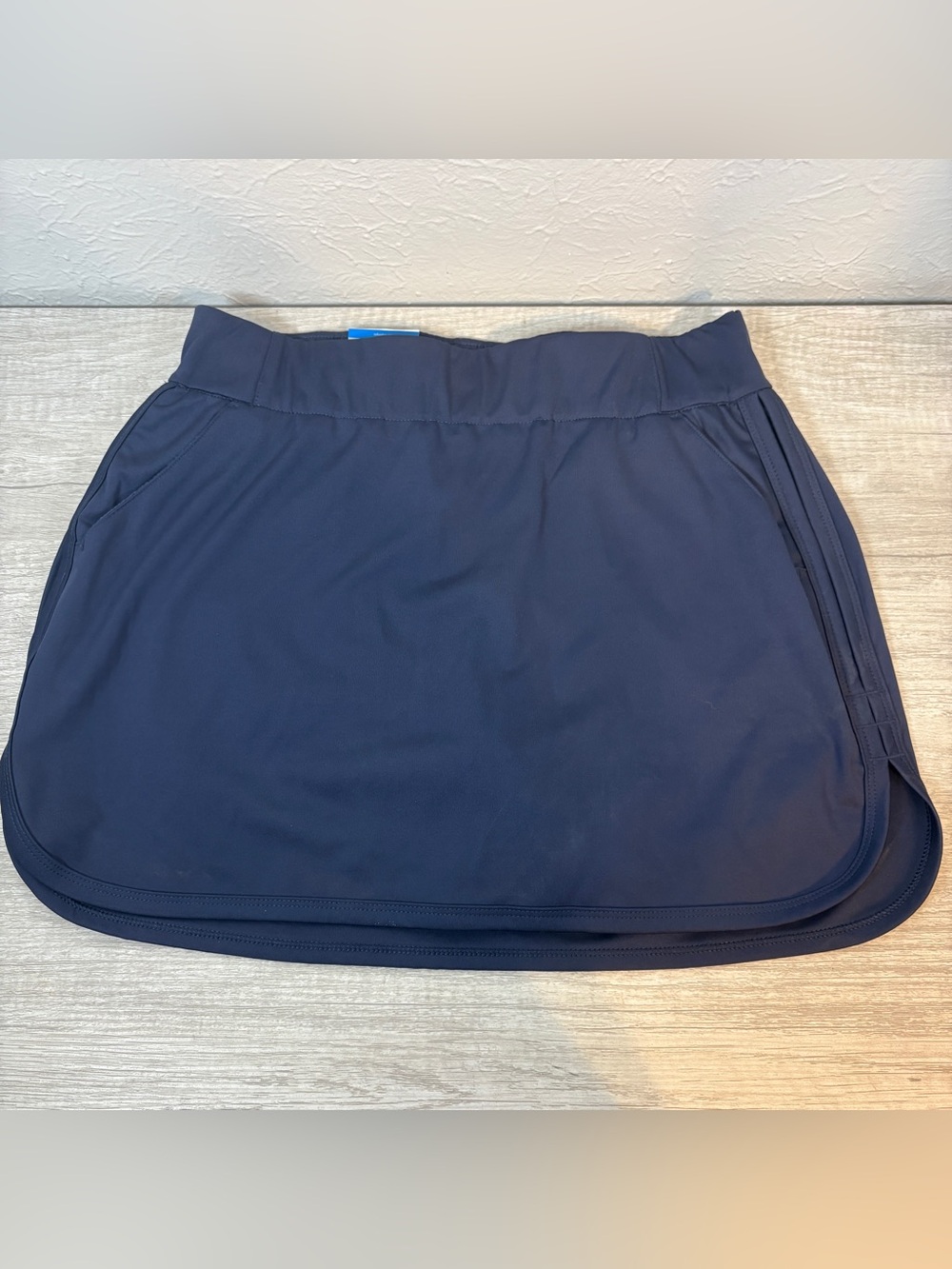 NWT Columbia Skort Jupe-Short Navy Blue Size Medium New With Tags